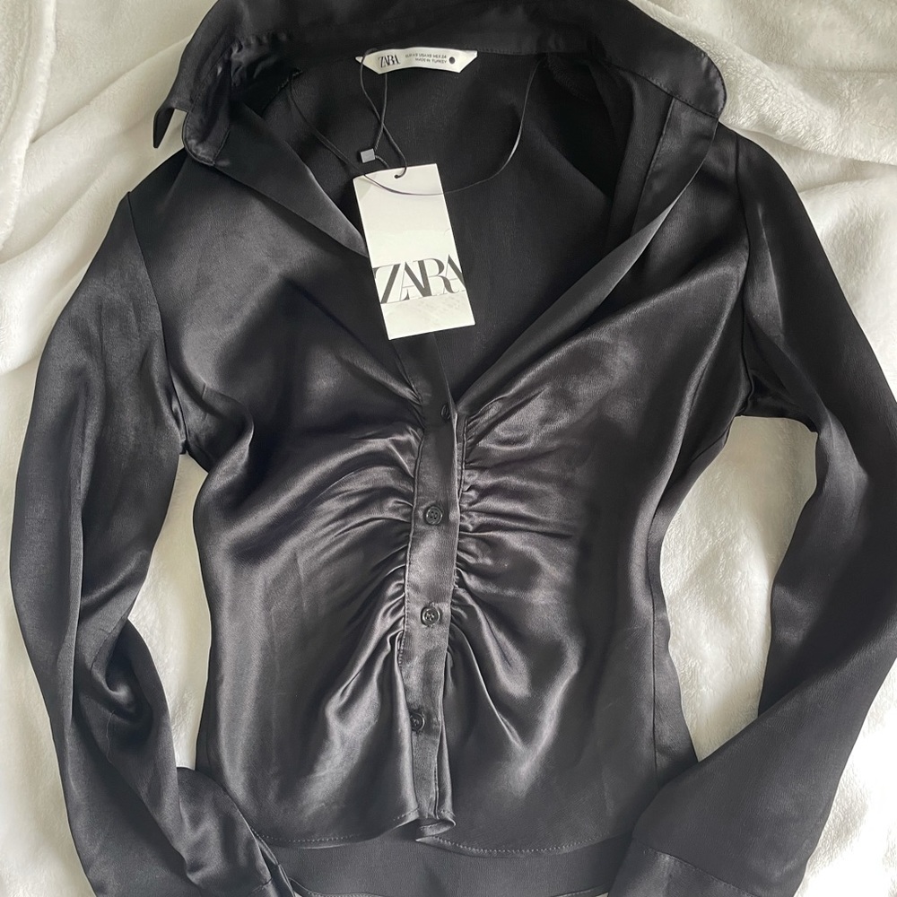 New Zara button up satin blouse